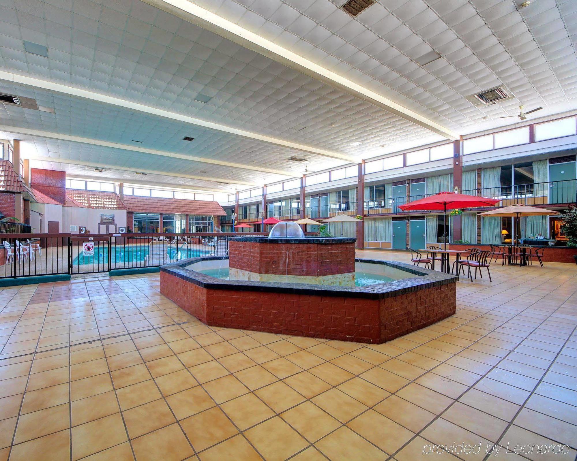 Quality Inn Shawnee I-40 Екстериор снимка